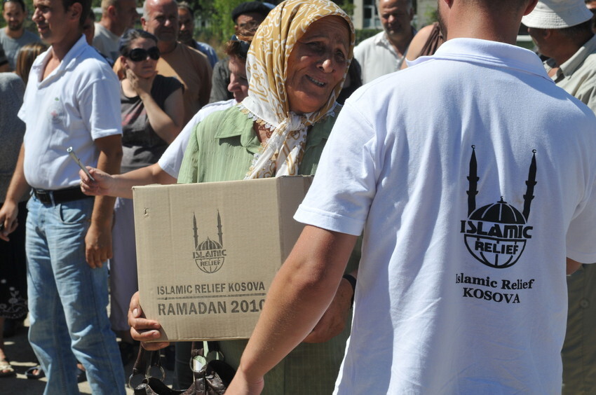Islamic Relief Türkiye temel insani yardım ulaştırma çalışması